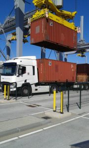 spoedkoerier-westland-containervervoer-in-de-haven