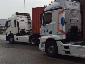 spoedkoerier-westland-containervervoer-wagens